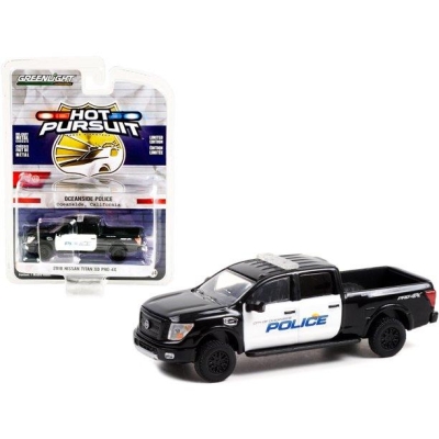 Greenlight Hot Pursuit 2018 Nissan Titan XD Pro-4X Pickup Truck 1-64