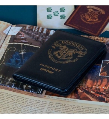 Lisanslıı Harry Potter Pasaport Kılıfı - Hogwarts