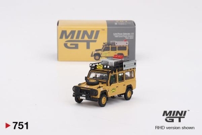 Mini Gt 1/64 Land Rover Defender 110 1989 Camel Trophy Amazon Team Japan