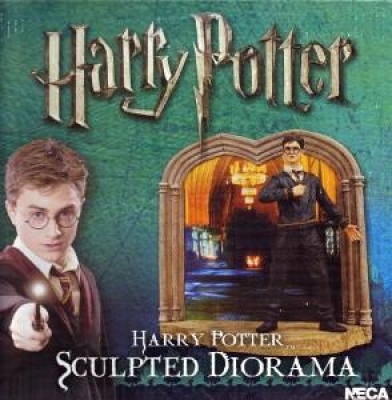 Neca Harry Potter Sculpted Diorama Figürü
